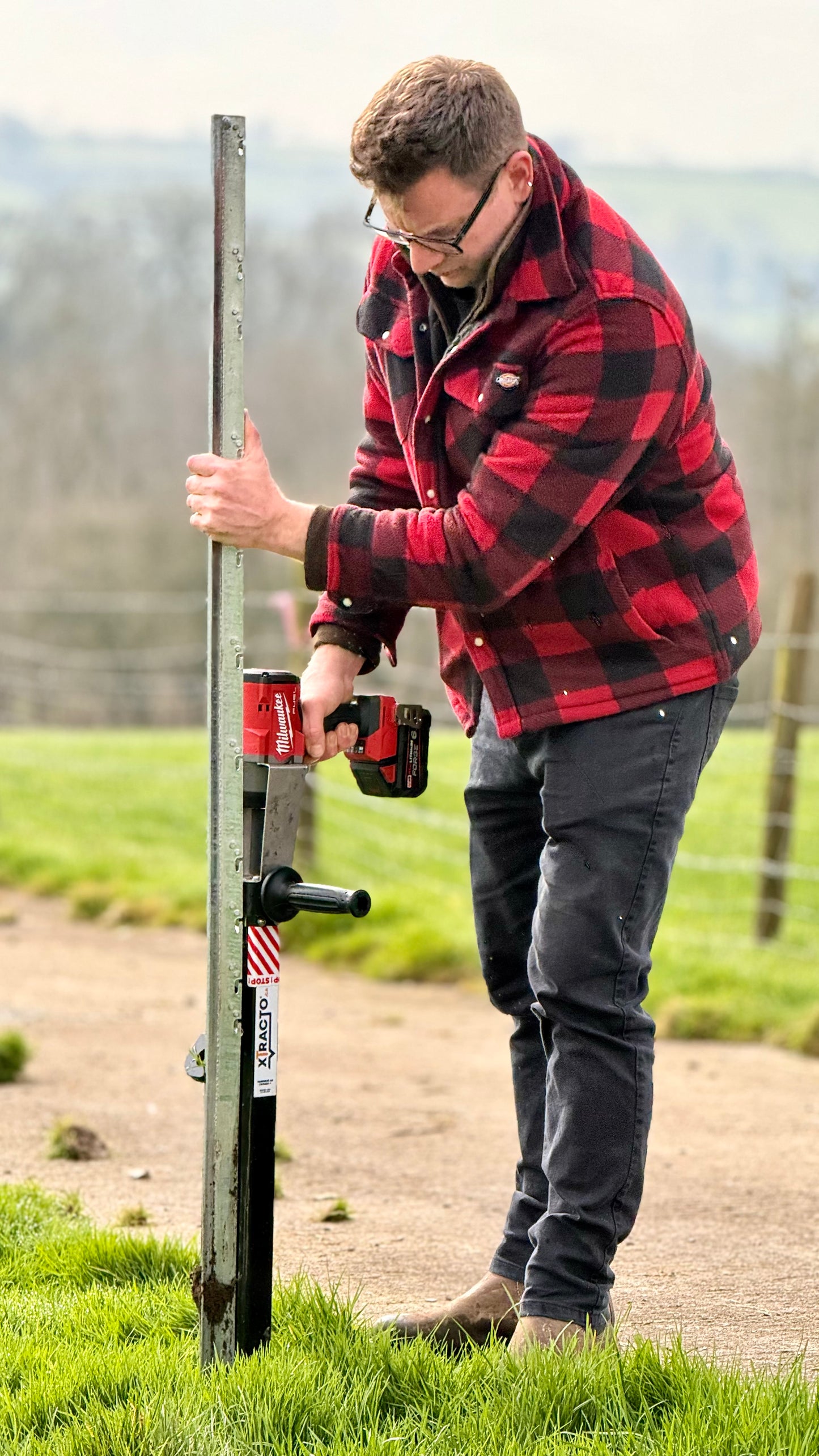 Xtracto: Impact Wrench-Powered Pin Puller (Bundle With Impact Wrench)