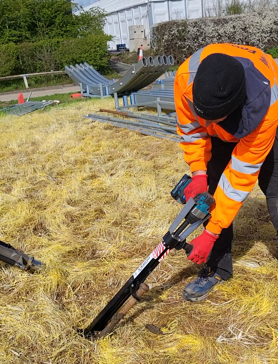 Xtracto: Impact Wrench-Powered Pin Puller (Bundle With Impact Wrench)